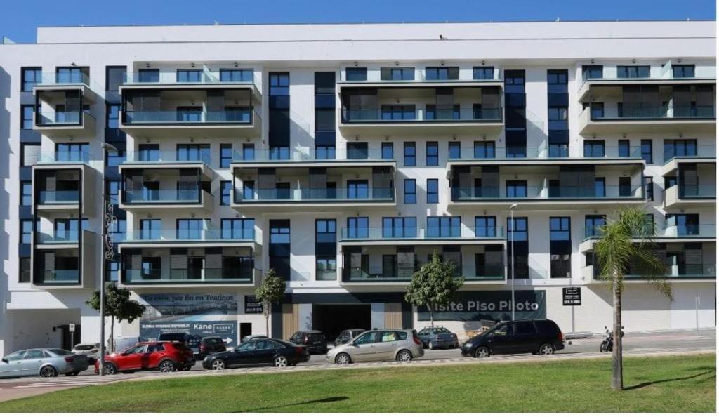 Teatinos Suite Μάλαγα Εξωτερικό φωτογραφία