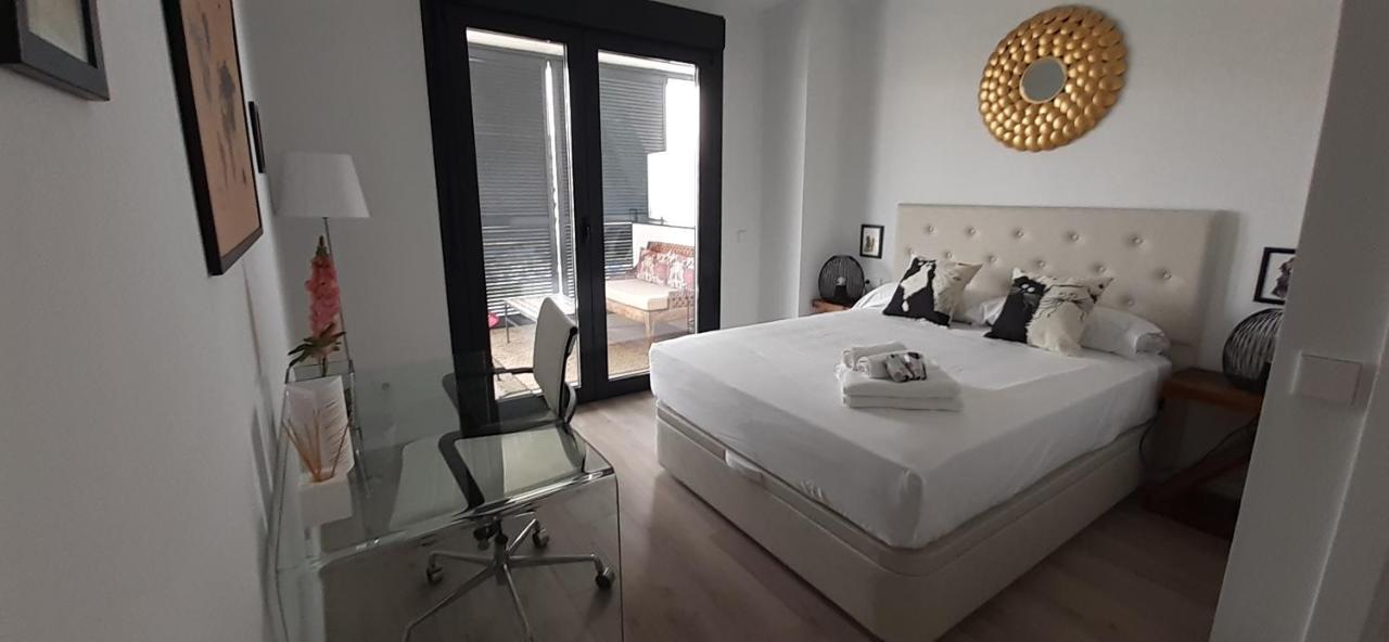 Teatinos Suite Μάλαγα Εξωτερικό φωτογραφία