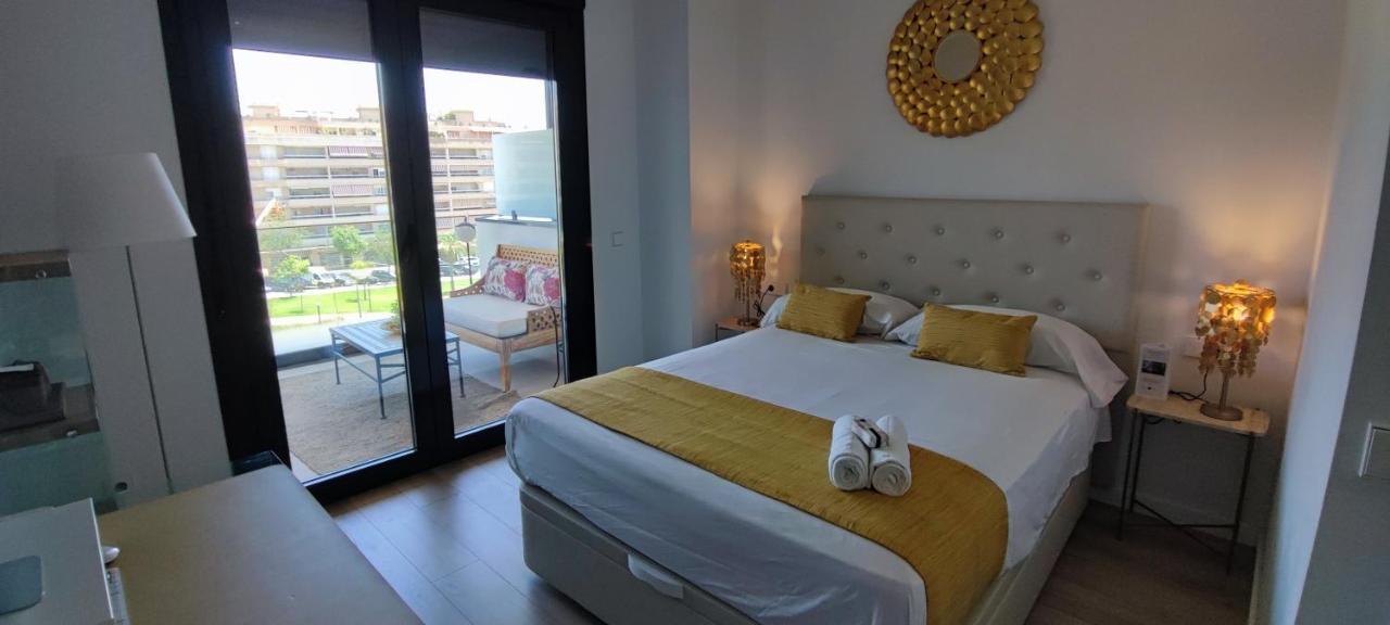 Teatinos Suite Μάλαγα Εξωτερικό φωτογραφία